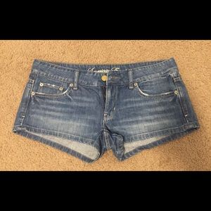 Size 6 American Eagle Shorts!
